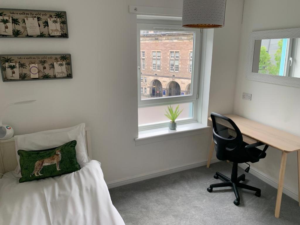 Holyrood Duplex 3- Bedrooms Apartment Edinburgh Exterior photo